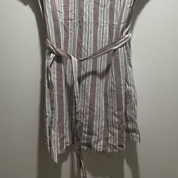 Reitman's Split Neck Henley Dress With Sash - Picture 5 of 8